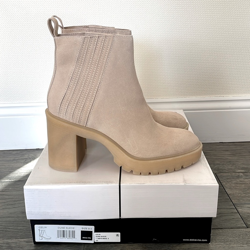Dolce Vita Women's Celia Suede Chunky Heel Boot - 9.5